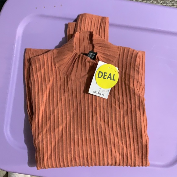 Forever 21 long sleeve - Picture 1 of 3